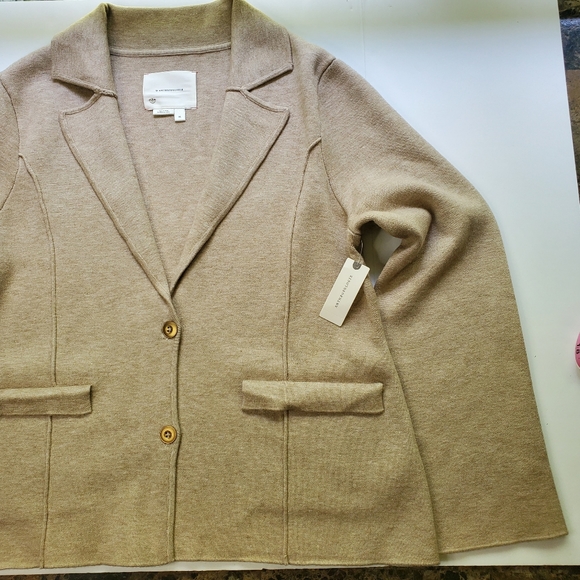 Anthropologie - Picture 4 of 14